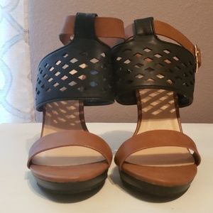 Black and brown wedges